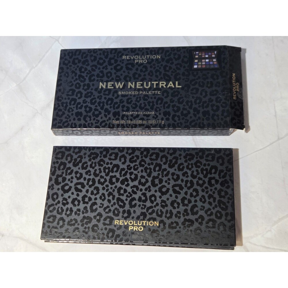 Makeup Revolution Pro - New Neutral Smoked Eyeshadow Palette -18 Shades